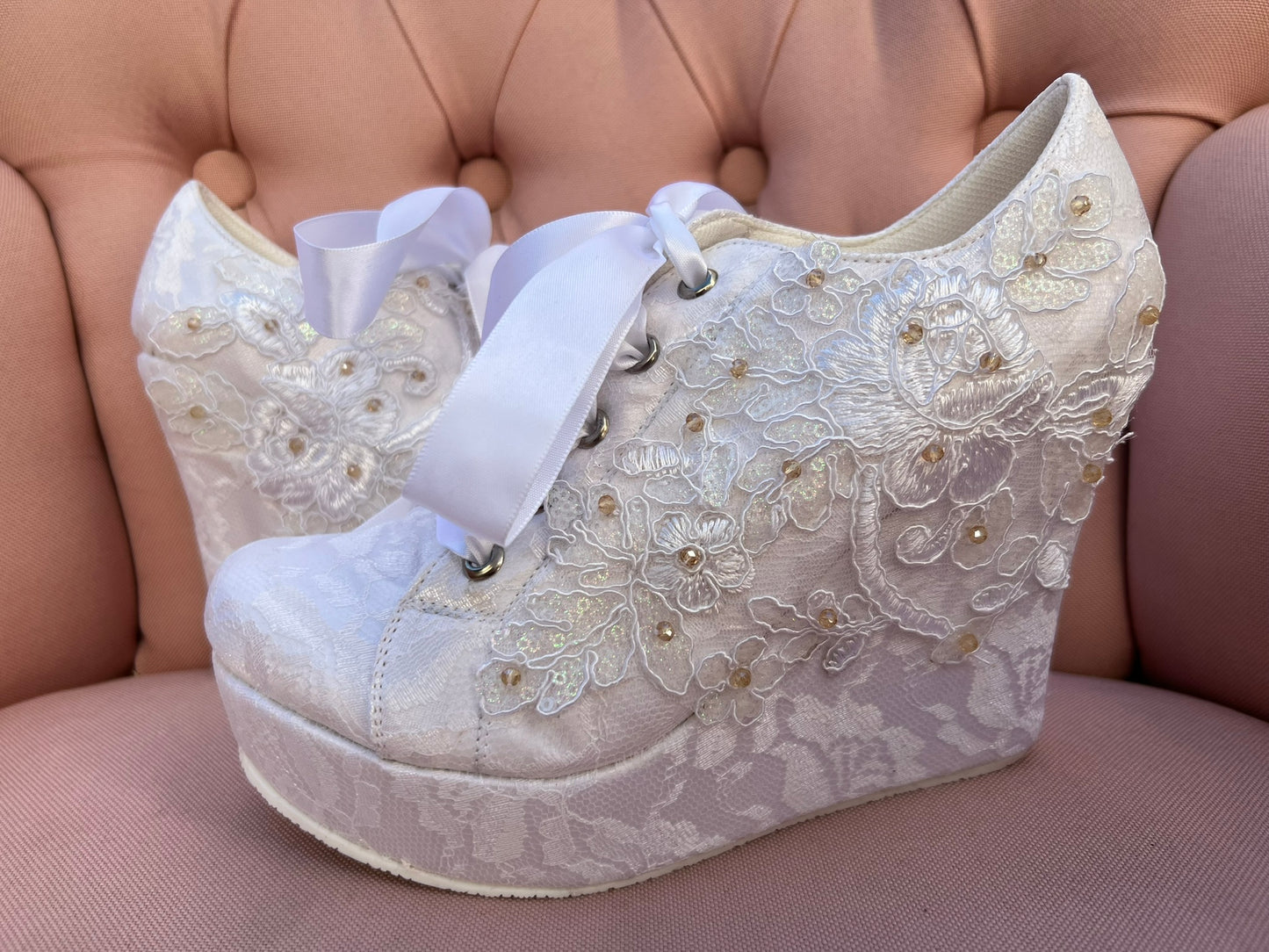 Tenis de novia con plataforma