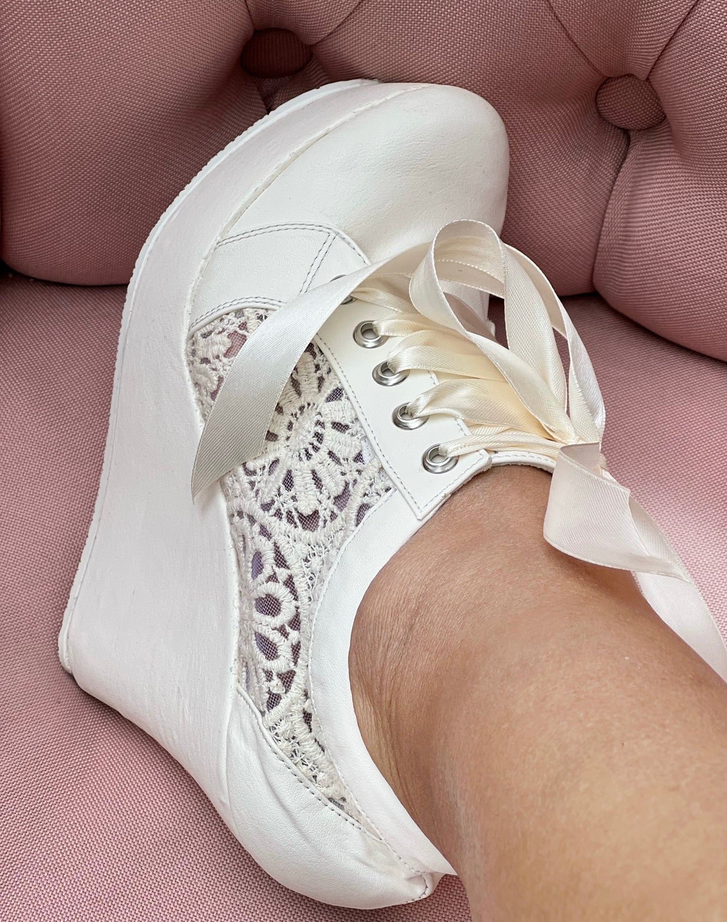 Zapatos de plataforma para novia con encaje