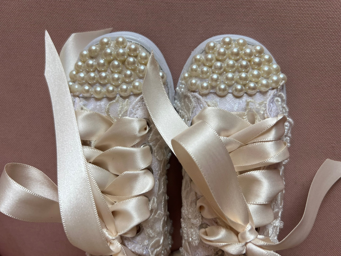 Zapatos tenis para presentación o niña de las flores para boda