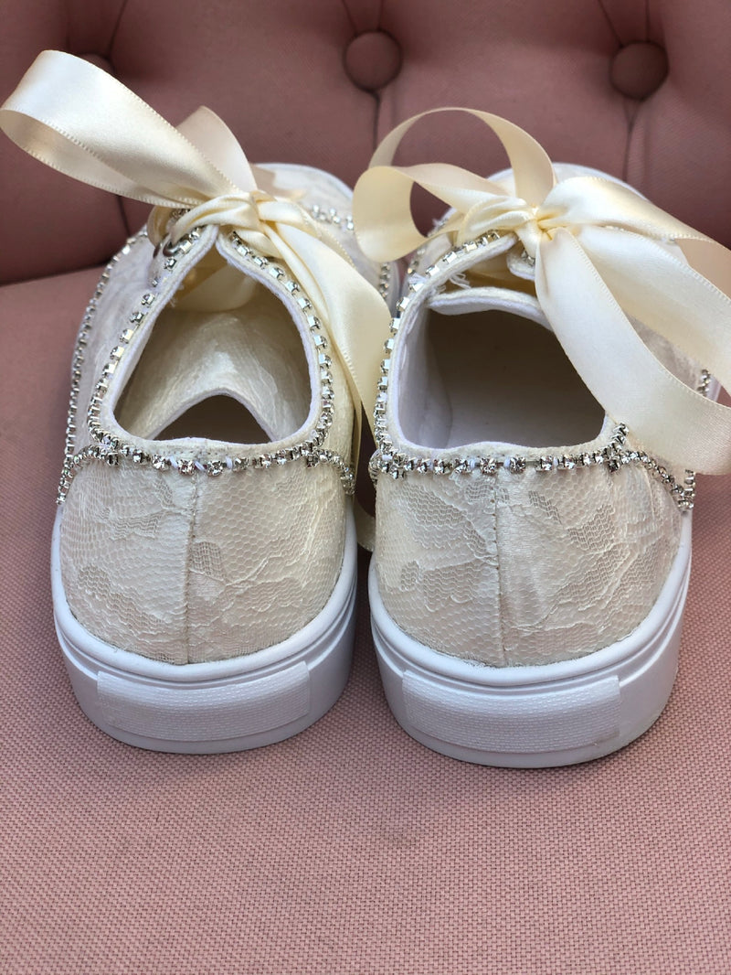 Tennis shoe for wedding or first communion